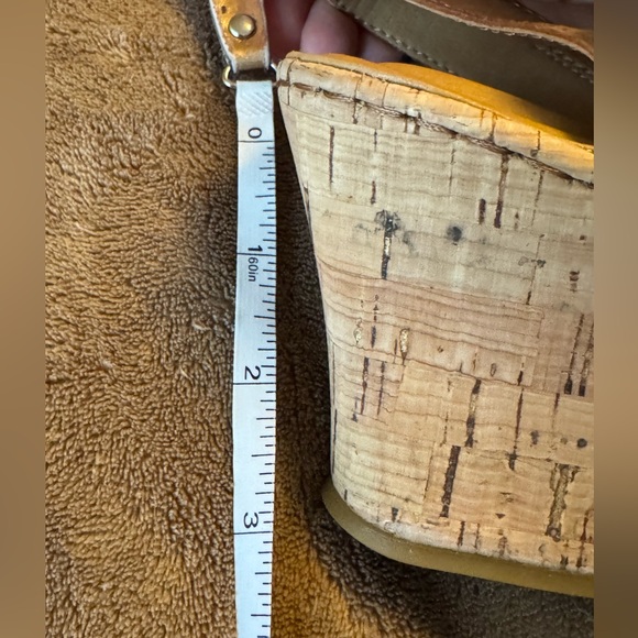 NWOT BORN Leather and Cork Heeled Wedge Sandals Size 7.5 - Picture 10 of 10